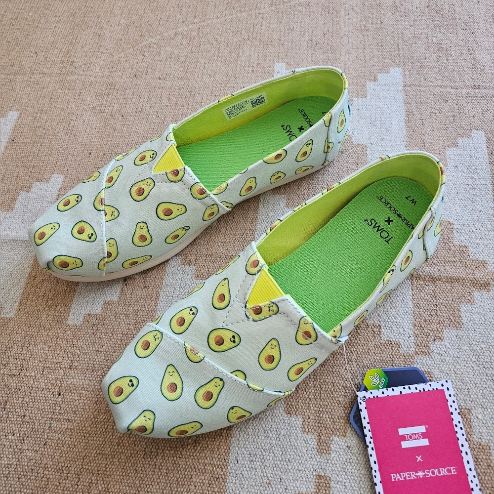💚TOMS cute Avocado Print Alpargata Shoes NWT